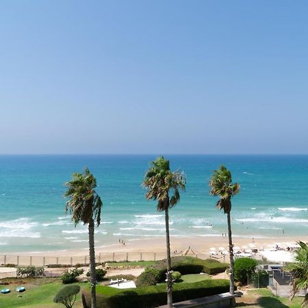 Sea View Stylish 1Br With Balcony By Beachfront Stay Herzelia Exterior foto