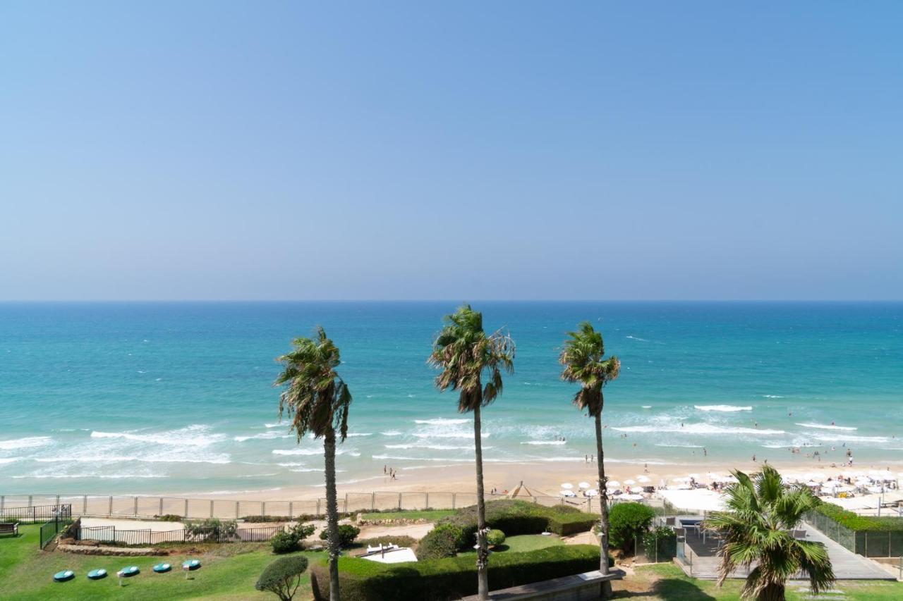 Sea View Stylish 1Br With Balcony By Beachfront Stay Herzelia Exterior foto